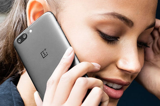 Breakouts & Blemishes - How Too Much Phone Time Can Damage Your Skin